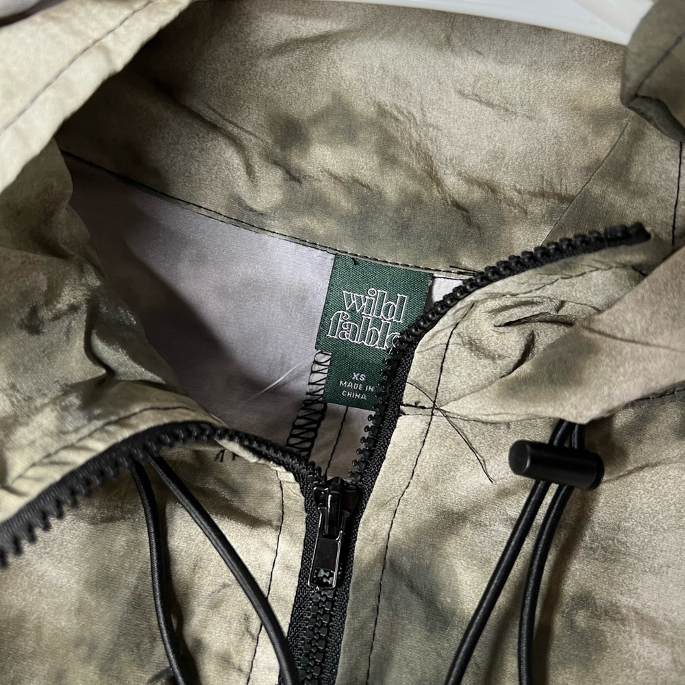 Partial High-Low Light Weight Jacket - image 3